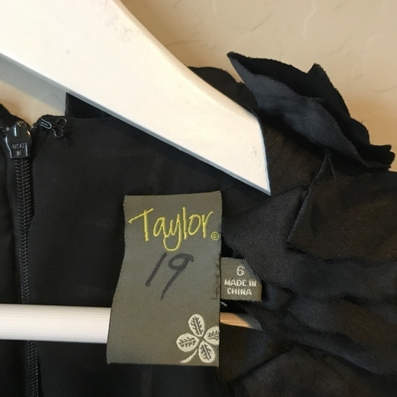 Taylor Dresses Windowpane Dress - Picture 8 of 9